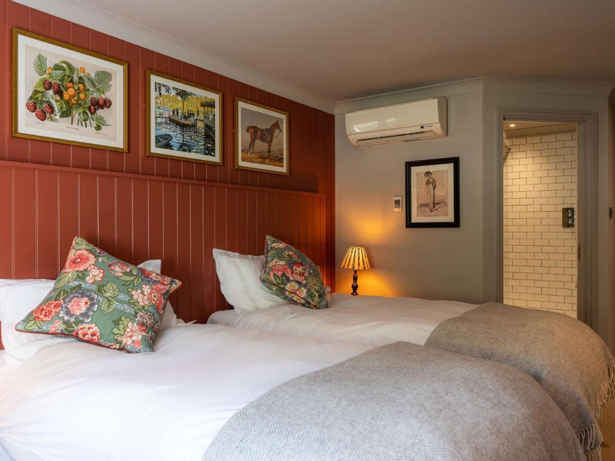 Dukes Head Hotel