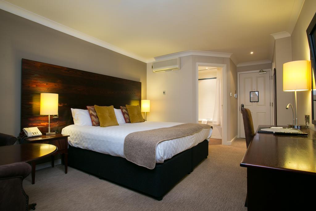 Dukes Head 3* Croydon
